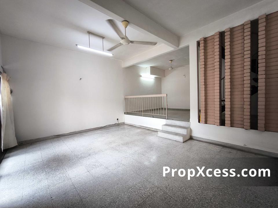 5-Bedroom Terrace / Link for sale in Petaling Jaya, Selangor photo 7