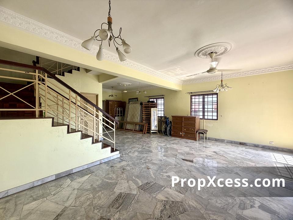4-Bedroom Terrace / Link for sale in Selangor photo 2