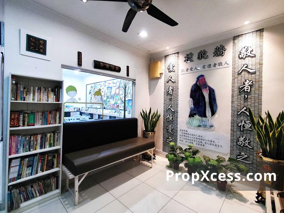 4-Bedroom Terrace / Link for rent in Selangor photo 3