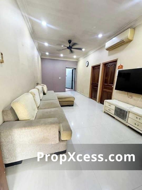 3-Bedroom Terrace / Link for sale in Johor photo 1