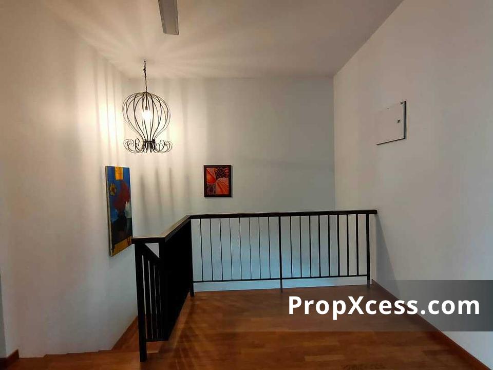 4-Bedroom Terrace / Link for sale in Johor photo 8