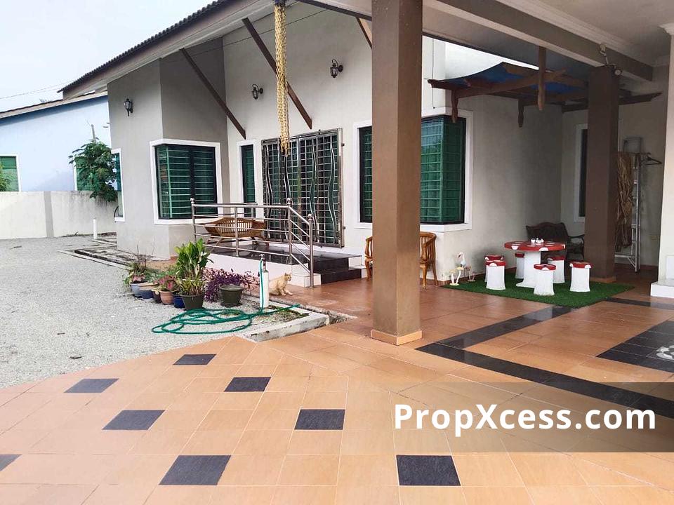 5-Bedroom Bungalow / Detached for sale in Kelantan photo 2