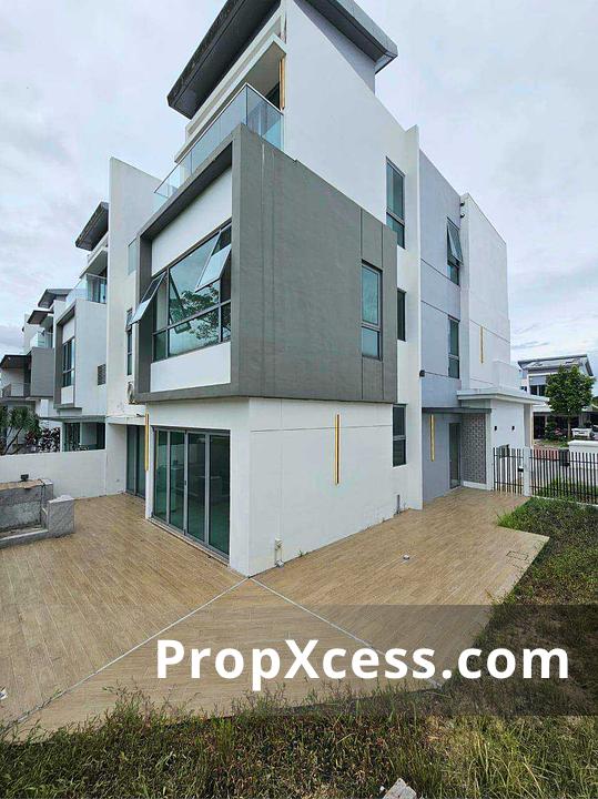 5-Bedroom Semi-Detached for sale in Johor Bahru, Johor photo 2