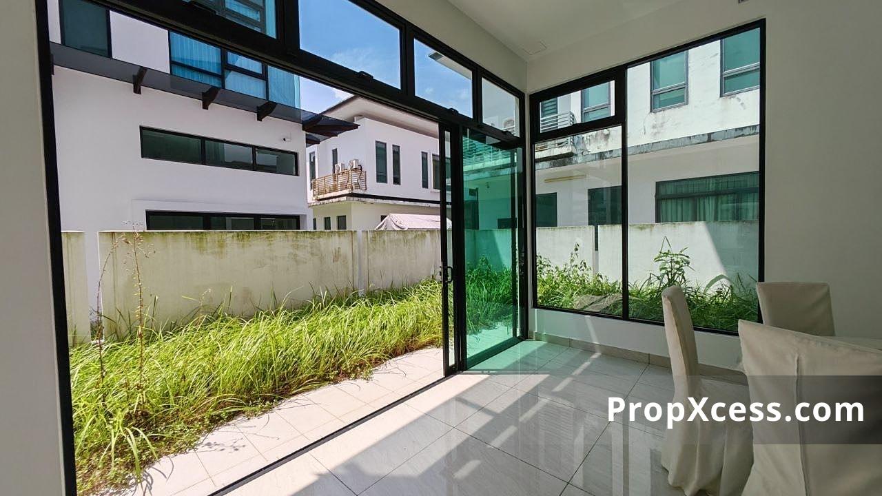 6-Bedroom Bungalow / Detached for sale in Johor photo 10