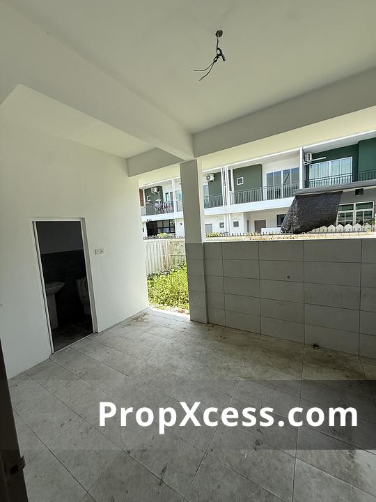 4-Bedroom Terrace / Link for sale in Sabah photo 9