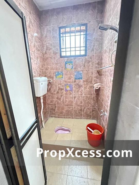 4-Bedroom Terrace / Link for sale in Johor Bahru, Johor photo 6