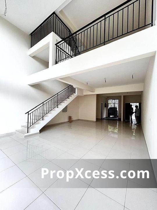 4-Bedroom Terrace / Link for sale in Selangor photo 9