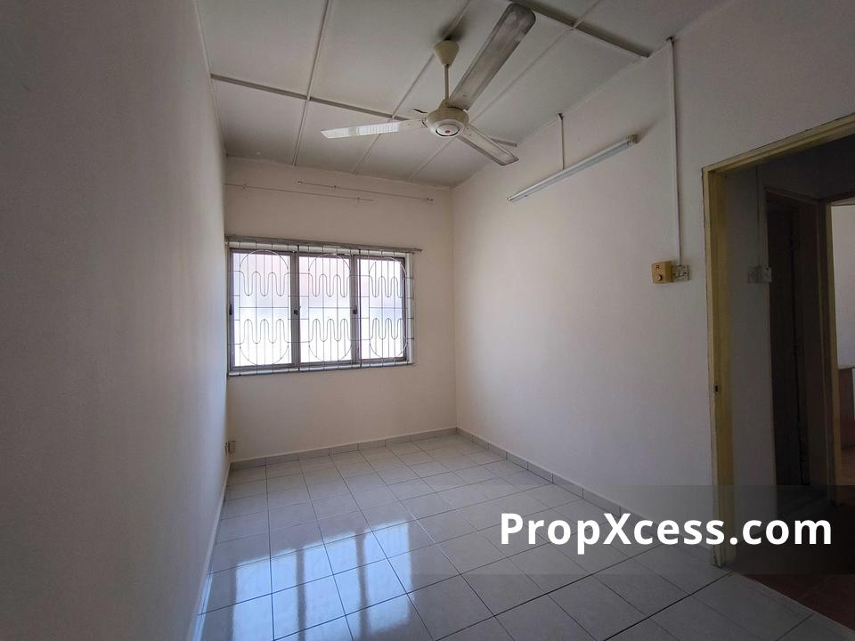 5-Bedroom Terrace / Link for sale in Petaling Jaya, Selangor photo 6