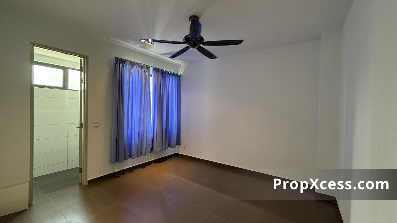 6-Bedroom Terrace / Link for sale in Kajang, Selangor photo 6