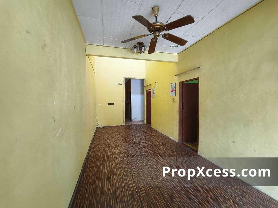 4-Bedroom Terrace / Link for sale in Kelantan photo 5