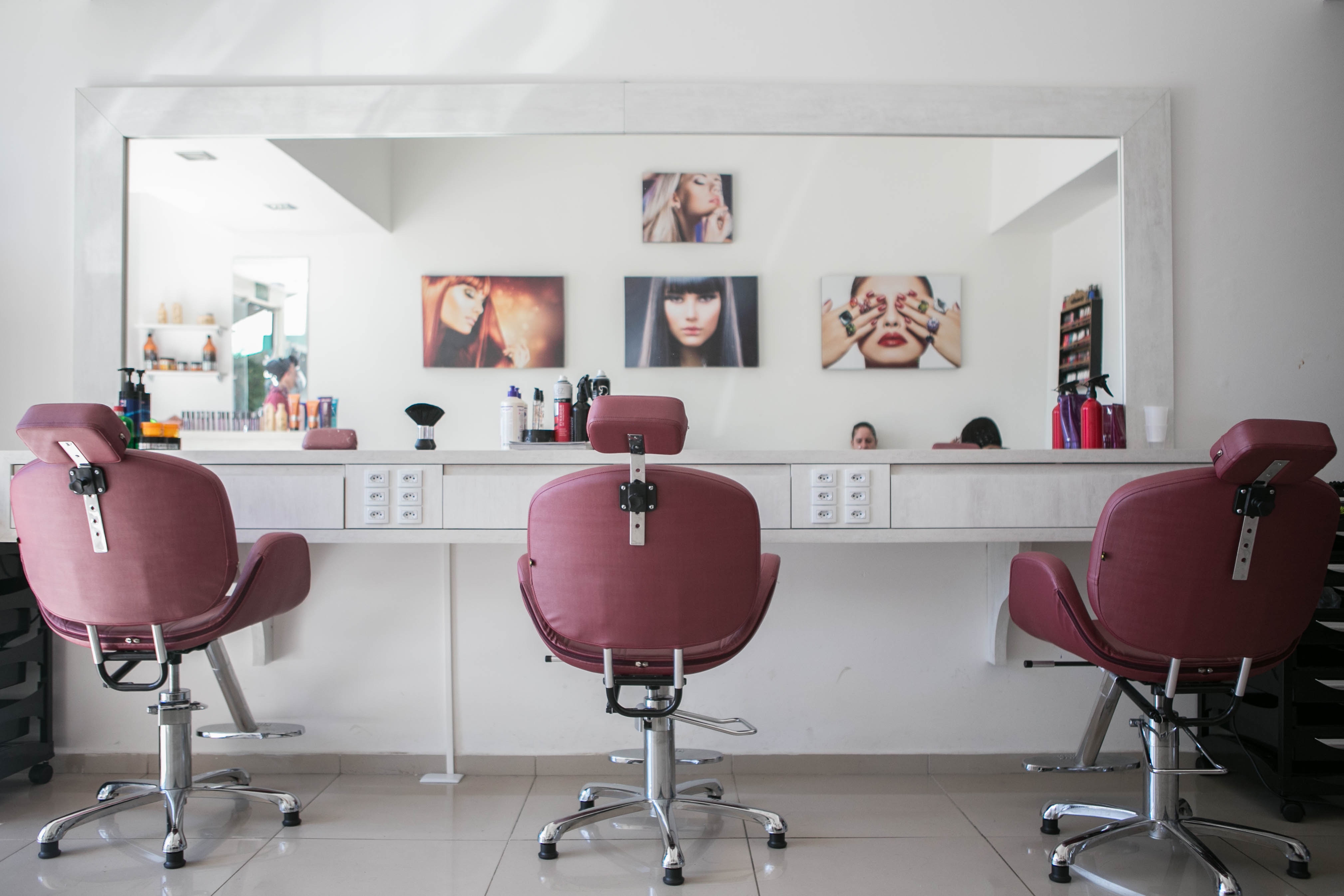 Hair salon with pink chairs