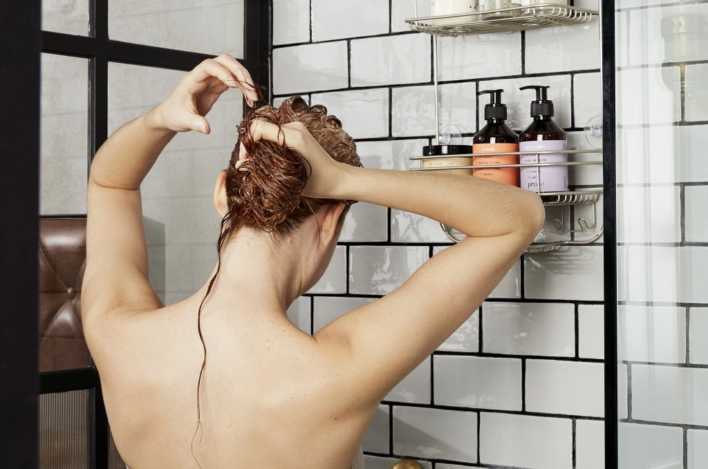 Does Hot Water Affect Hair Loss