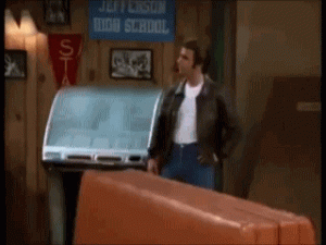 fonzie makes the jukebox work on happy days