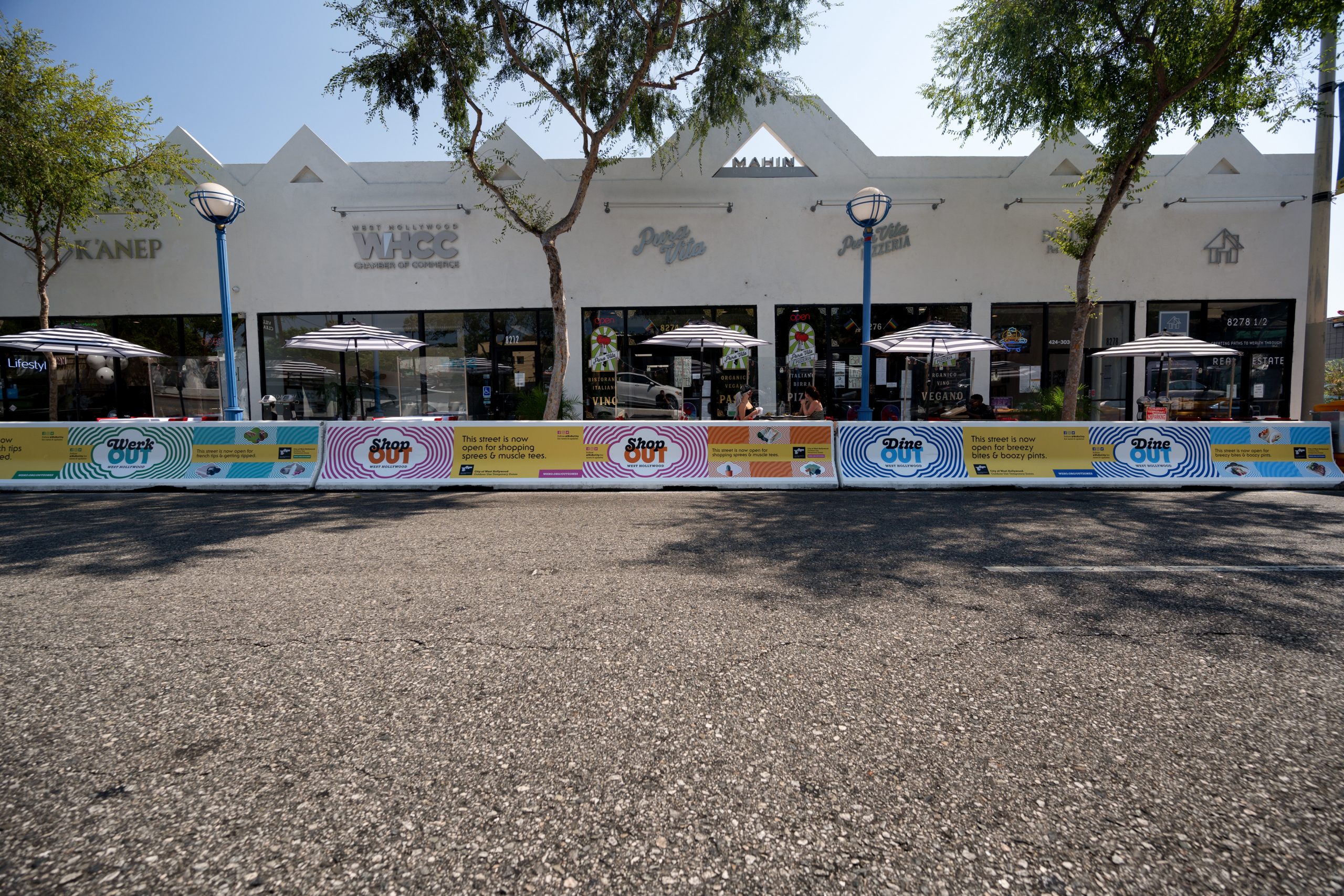 Weho sidewalk dining