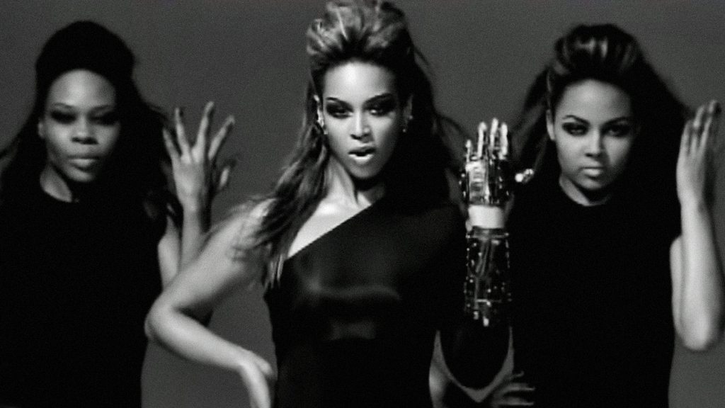 Beyonce in the Single Ladies video