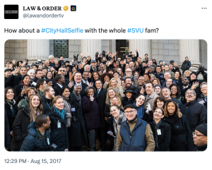 A tweet showing the cast of "Law & Order: SVU" taking a City Hall Selfie.