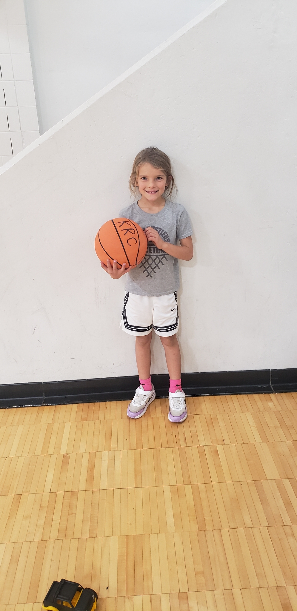 girl with basketball