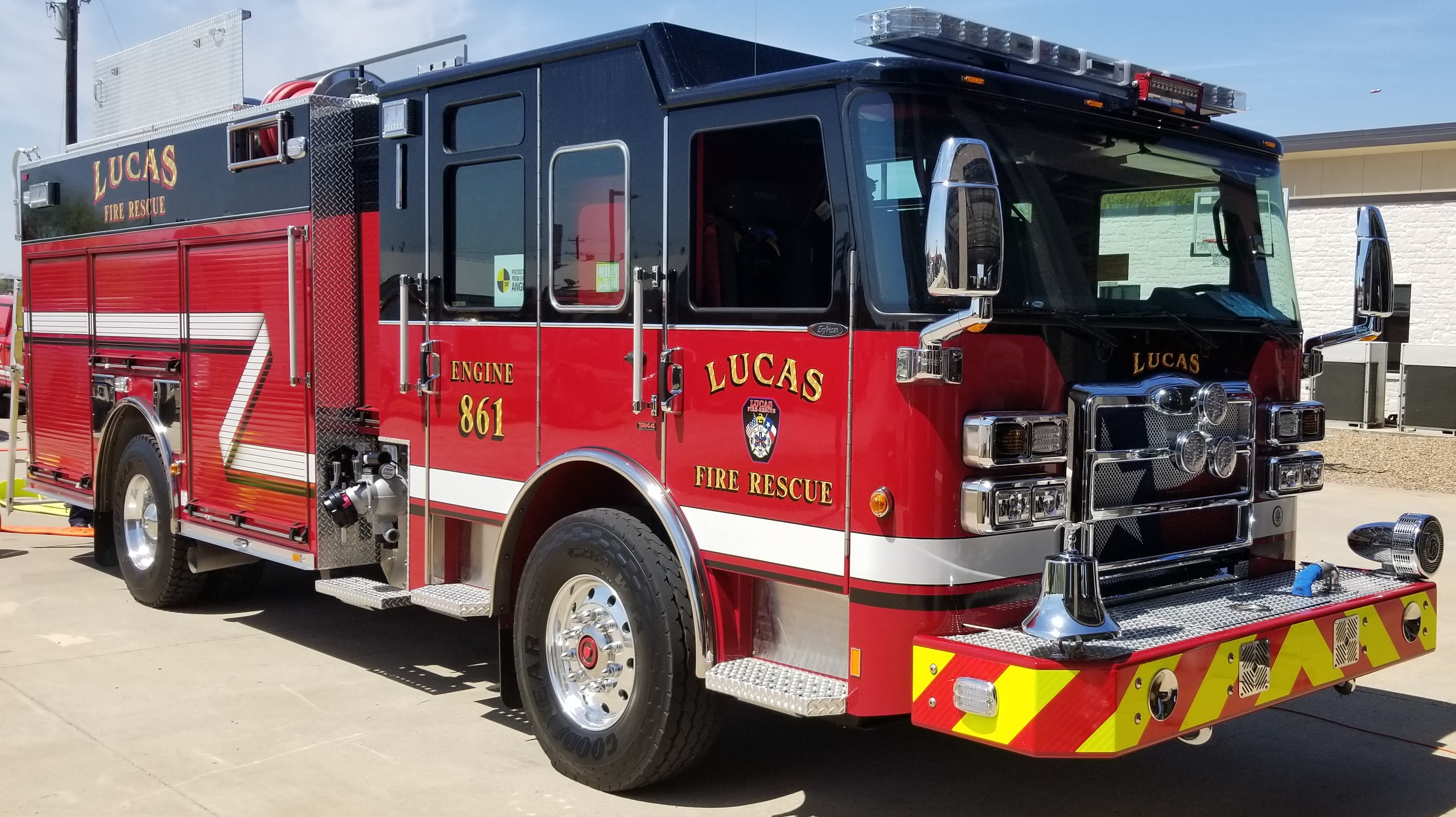 Featured image of post Fire Engine Types And Classification : Here is a look into the different types of fire engines this classification of engines are designed to hold a minimum of 2 people and carry hose diameters ranging from 1 inch to 1 ½ inches.