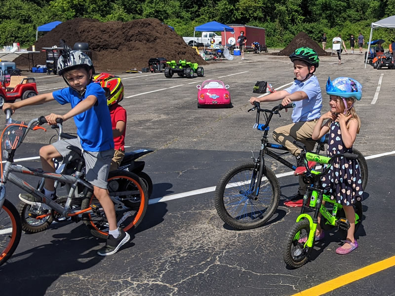 Roundabout Promo Filming - Kids on Bikes