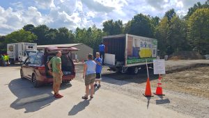 Volunteers at recycling event