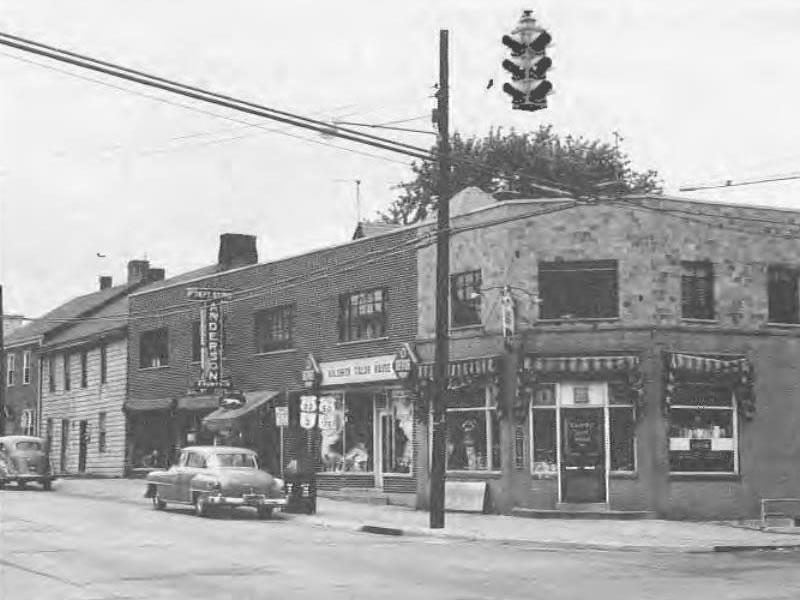 The Northeast Comer Of Montgomery And Cooper Roads in 1950. Had Goodwin's Grocery On The Comer Hulsbecks Paint Store And Andersons Restaurant.