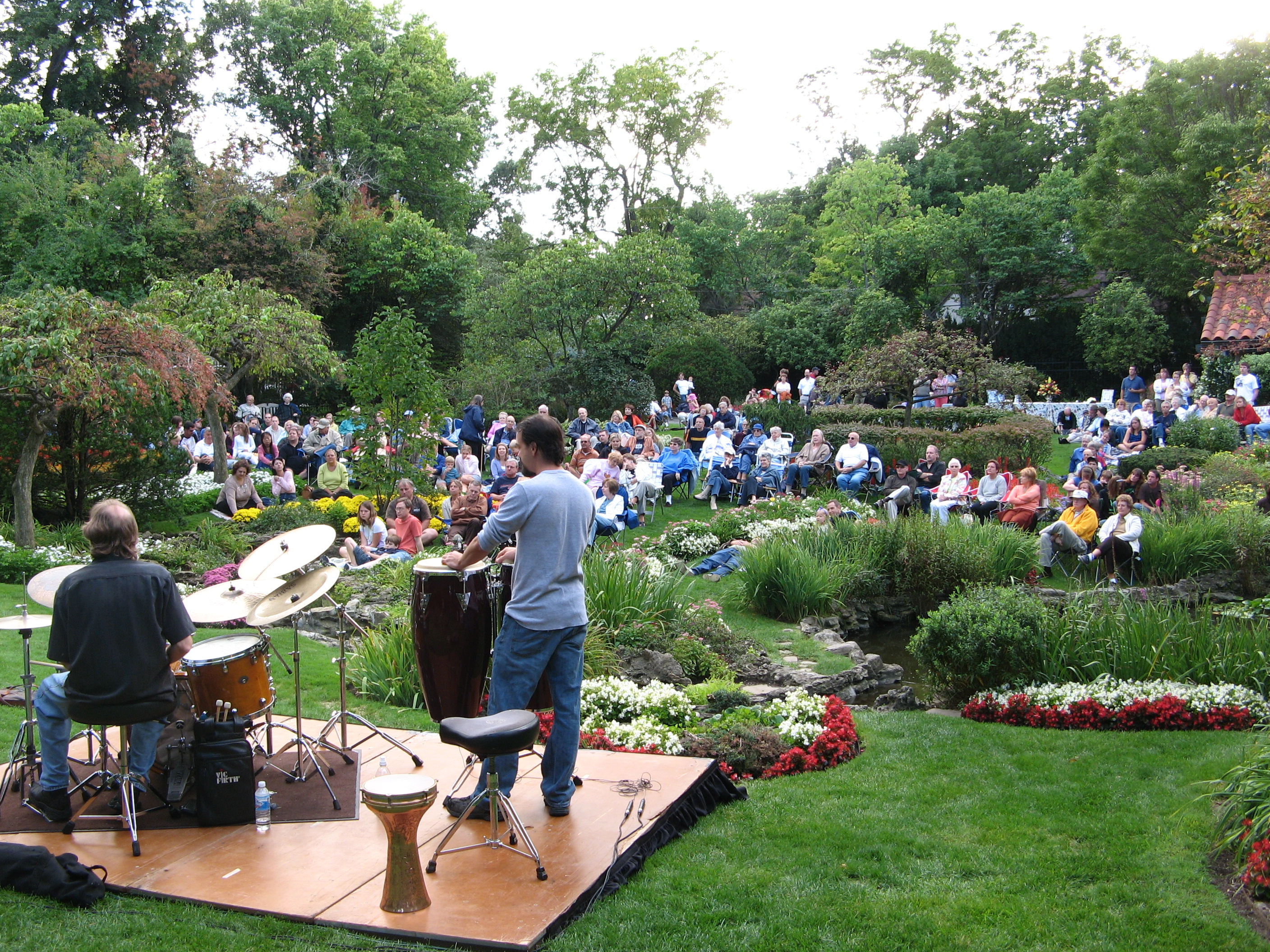 Smith Gardens Summer Blanket Concert Series City Of Oakwood