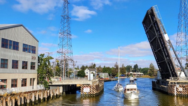 Picture of D Street Bridge