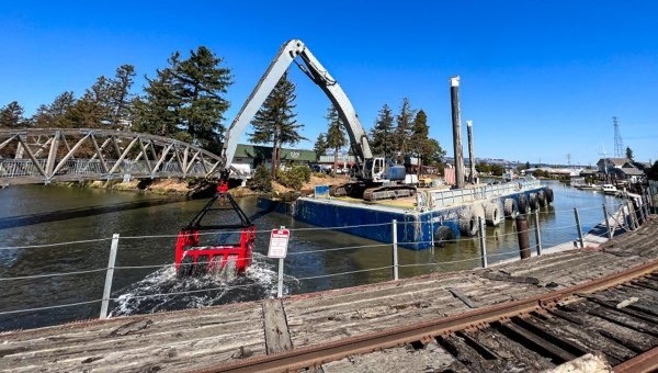 Petaluma River Dredging