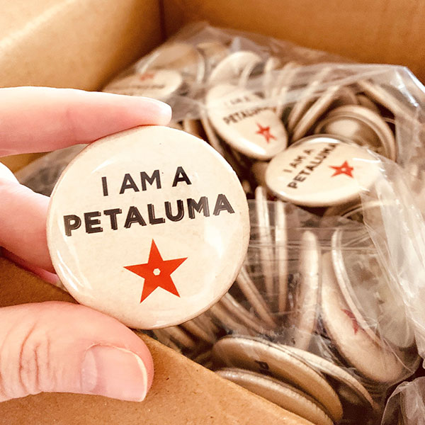 photo of the petaluma star buttons