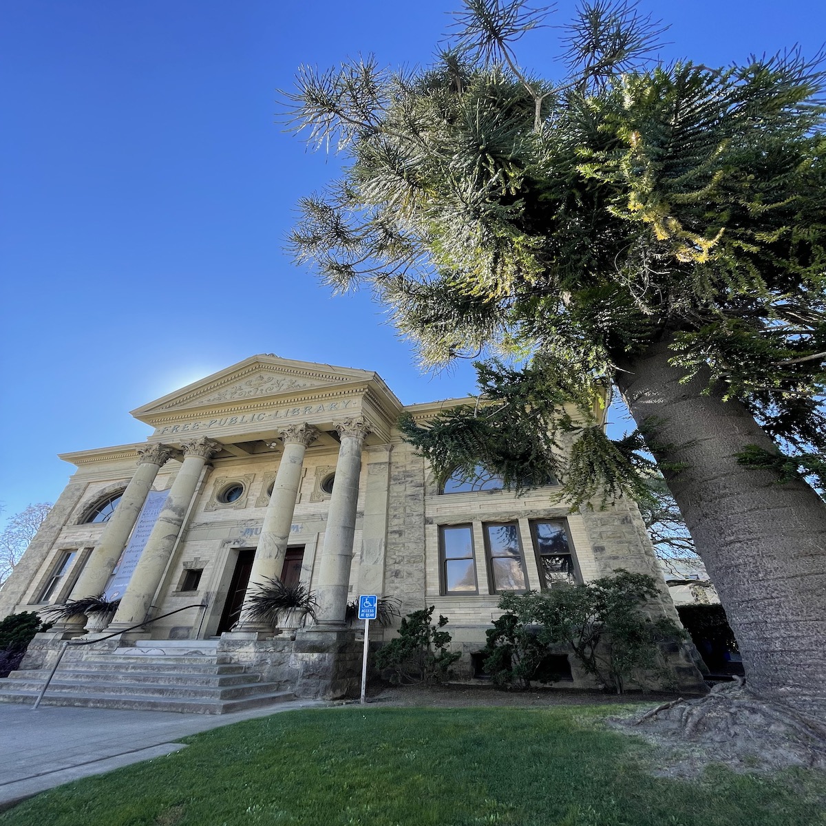 Picture of Petaluma Historical Library and Museum