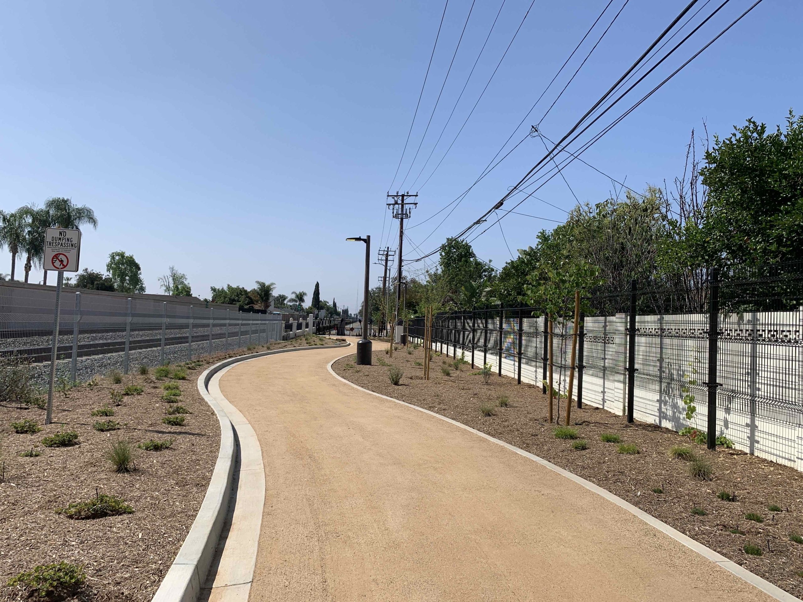 Lincoln Pedestrian Path