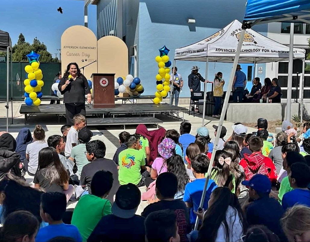 Mayor Amezcua at Career Day Jefferson Elementary