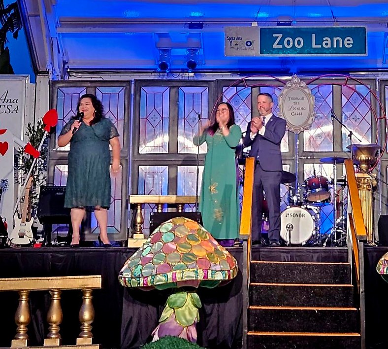 Mayor Amezcua, Councilmember Phan, and Councilmember Bacerra participate at the Zoofari Gala