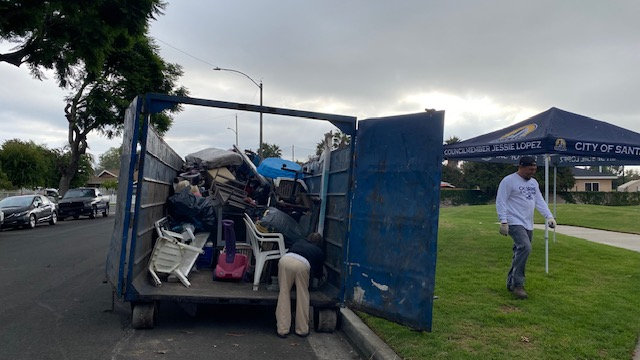 MPT Lopez Edna Park Neighborhood Dumpster Day 2
