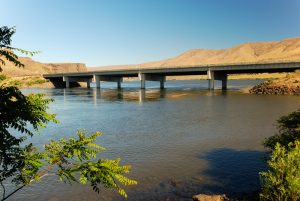 Interstate 84 bridge to Rufus