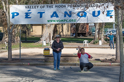 People playing petanque.