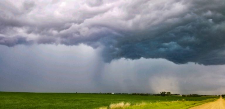 Severe thunderstorm over the prairie