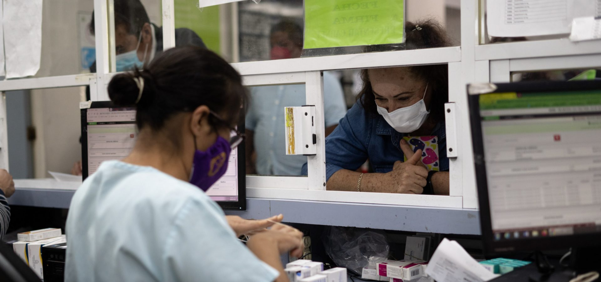 Lugar de entrega: Hospital 20 de Noviembre. Mediccamentos. 16 de mayo 2022.