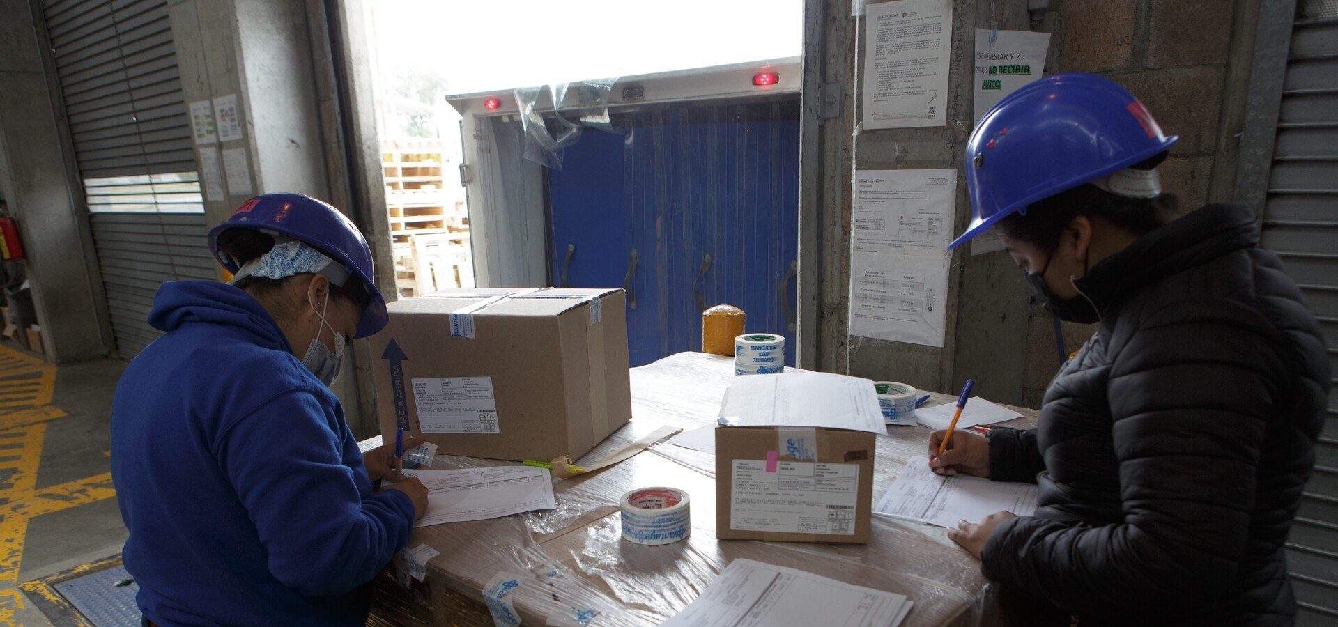 Lugar de entrega: operador logístico Vantage. Medicamentos: Oxibutinina, Isentress, Fanhdi, Ribuspir. Fecha: 22 de octubre 2021
