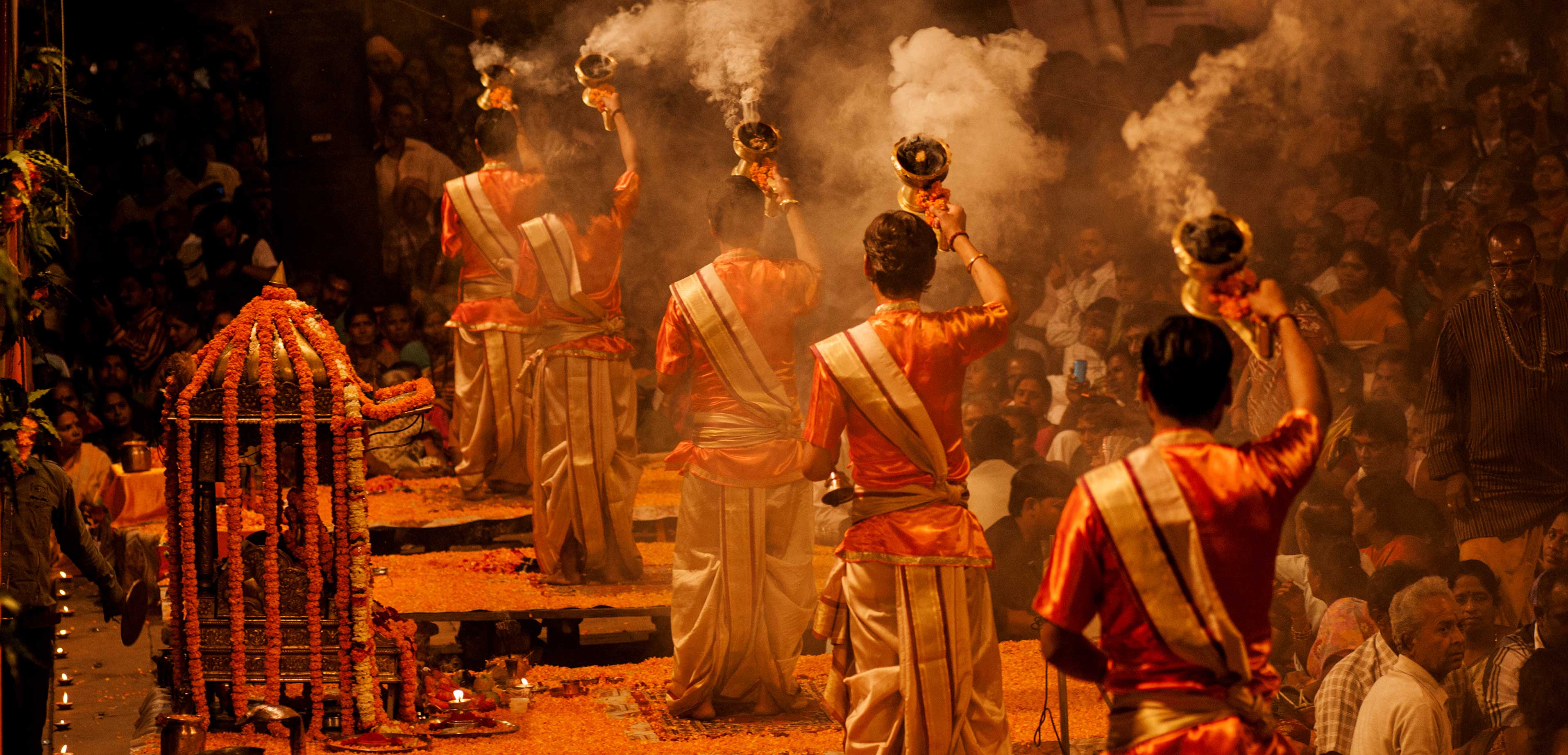 Varanasi Ganga Aarti At Dashashwamedh Ghat Timings And All Details