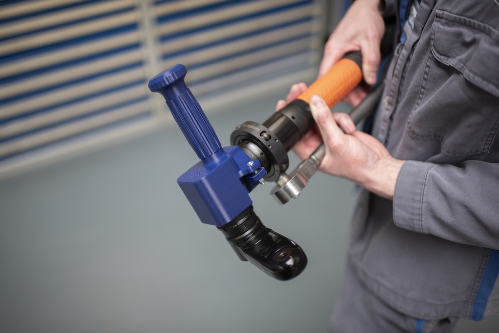 Customized screwdriver handle