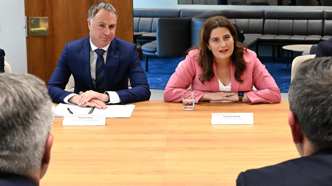 NZ  ministers Simon Watts and Nicola Willis at a meeting.
