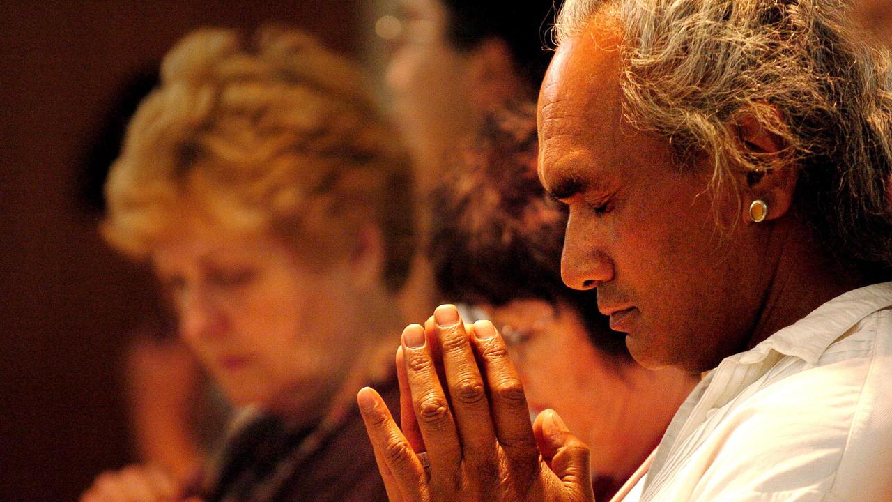 People praying