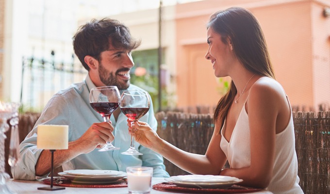 Vinho para jantar romântico: como escolher?