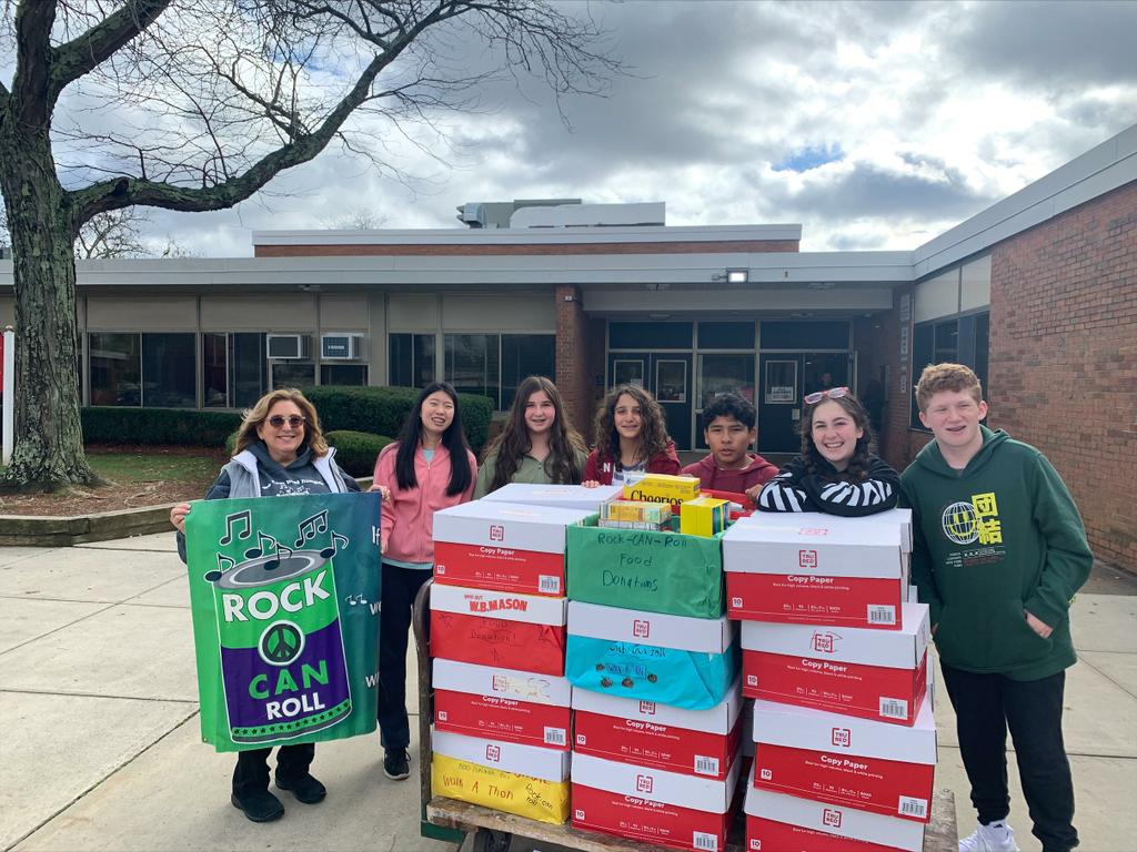 SW students with their donation boxes