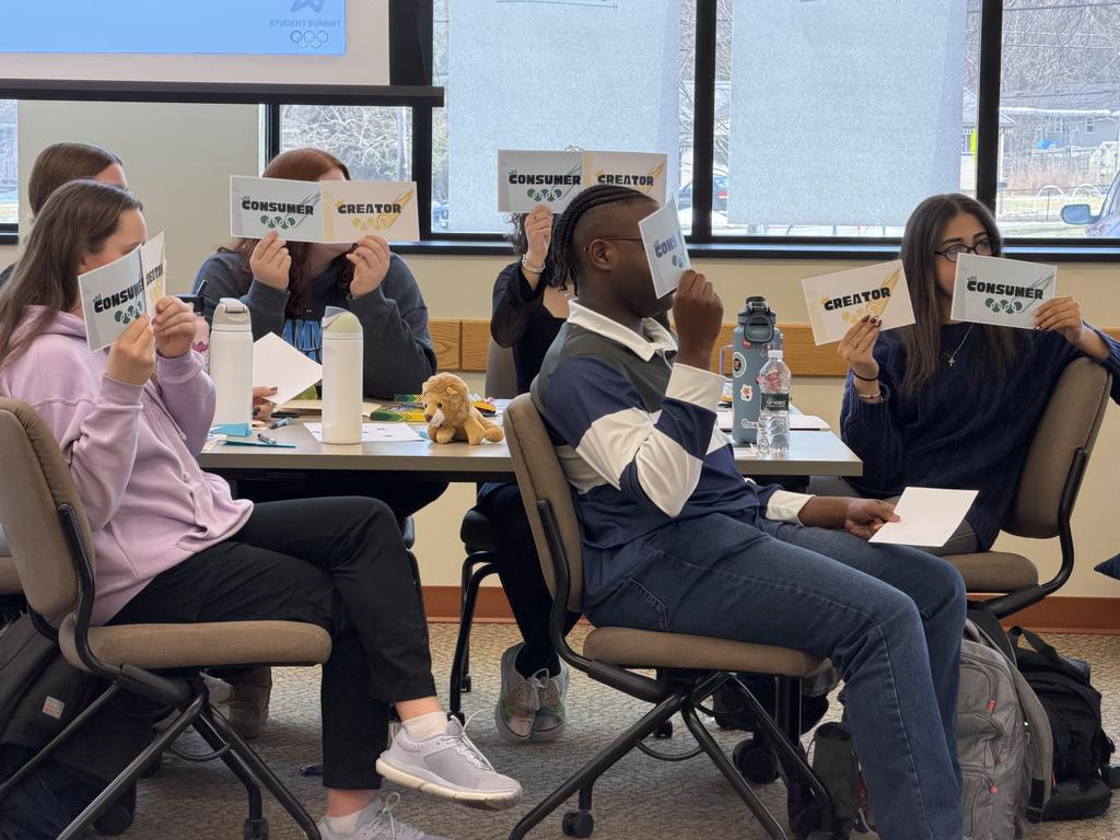 Students decide if they are social media creators or consumers.