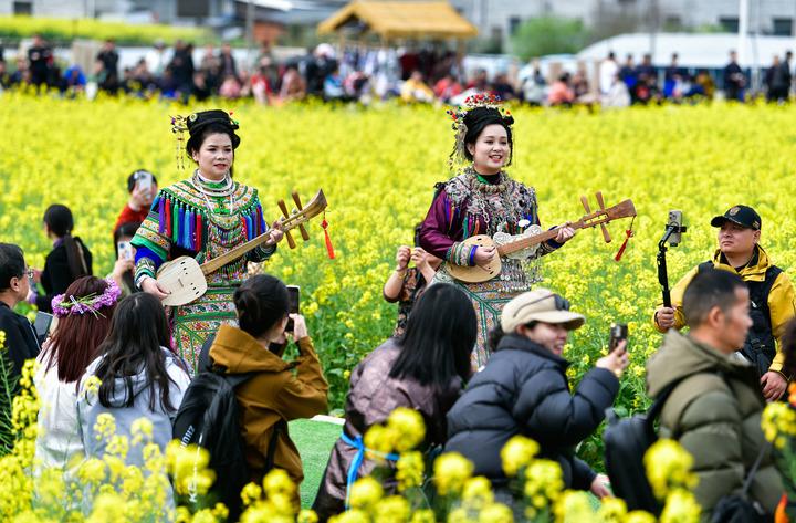cina guizhou contea di rongjiang ospita sfilata di moda rurale da Romadailynews.it cina guizhou contea di rongjiang ospita sfilata di moda rurale