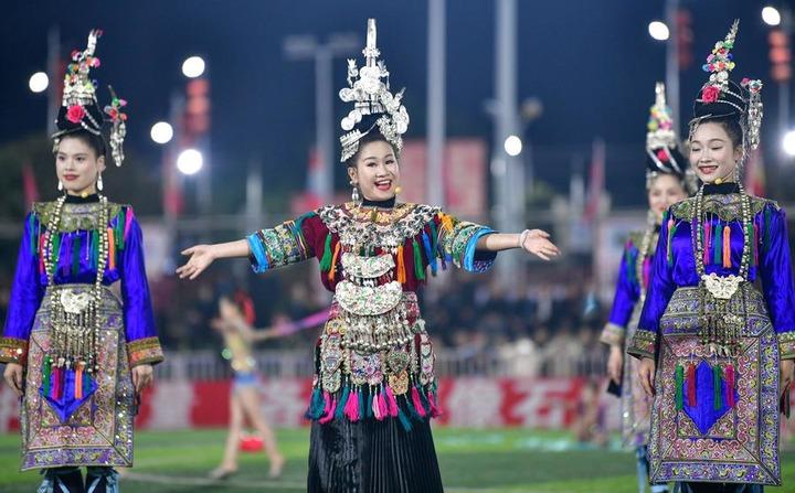 Cina giovane da Romadailynews.it cina giovane erede mantiene in vita le melodie etniche dong
