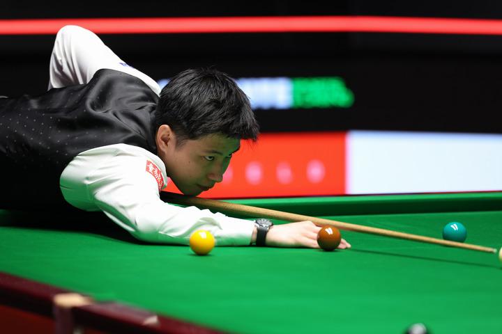 Regno Unito: Cina gareggia a World Snooker Championship 2025 Regno Unito: Cina gareggia a World Snooker Championship 2025