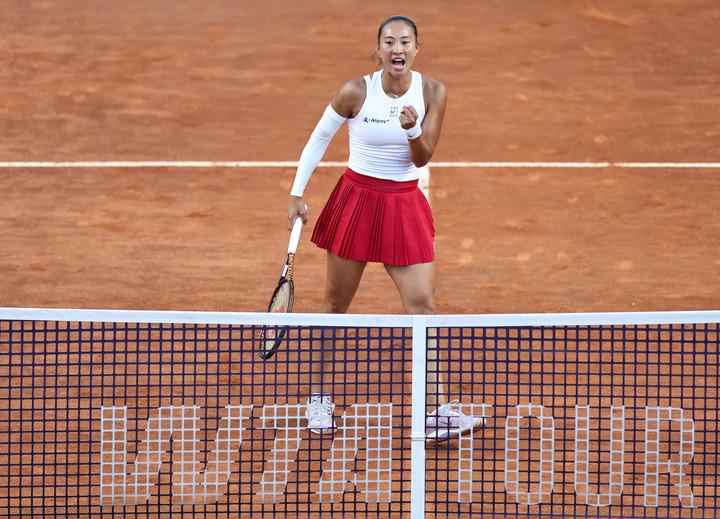 Italia: Roma, atleta cinese Zheng Qinwen gareggia a WTA Italian Open